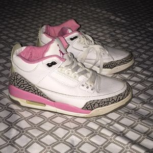 Size 8 women pink and white Jordan 3